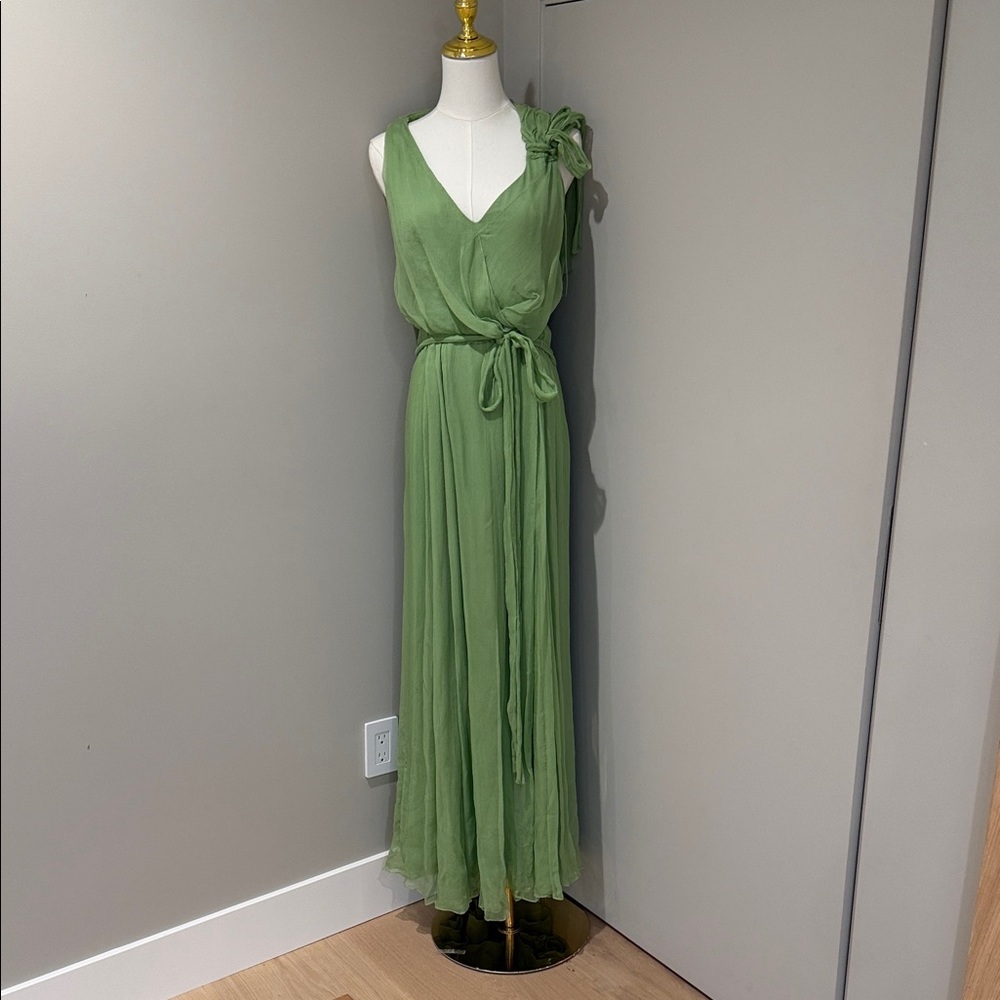 Carolina Herrera Elegant Green Maxi Dress